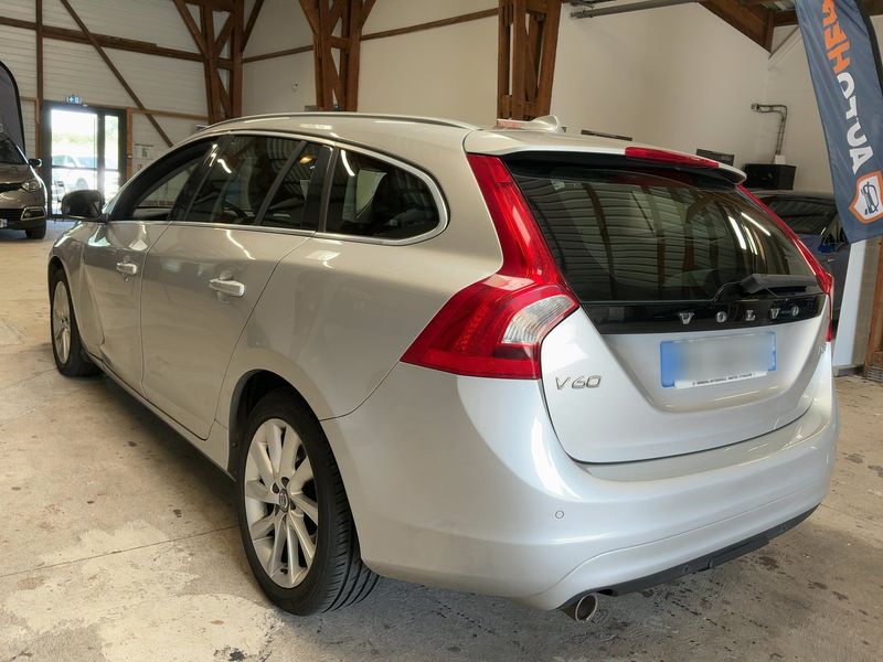 Volvo V60 2.0 D3 Summum 2016 – снимка 6