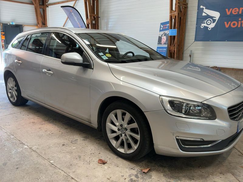 Volvo V60 2.0 D3 Summum 2016 – снимка 12