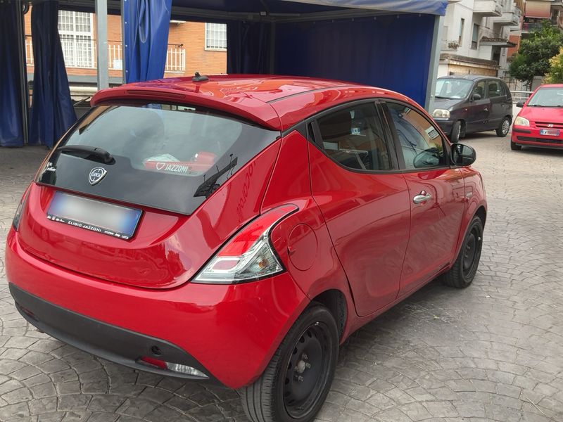 Lancia Ypsilon 1.2 LPG Silver 2022 – снимка 8