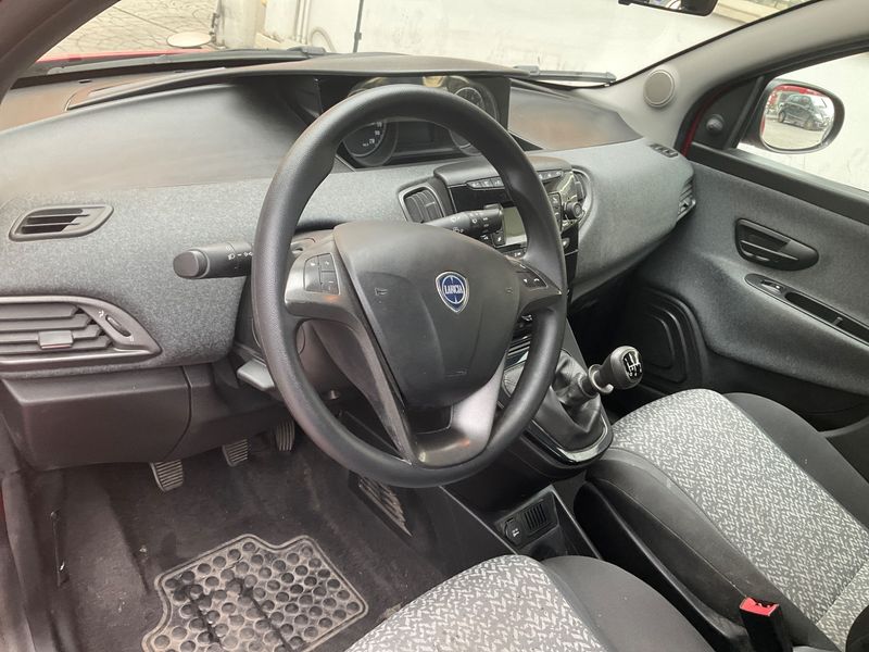 Lancia Ypsilon 1.2 LPG Silver 2022 – снимка 25