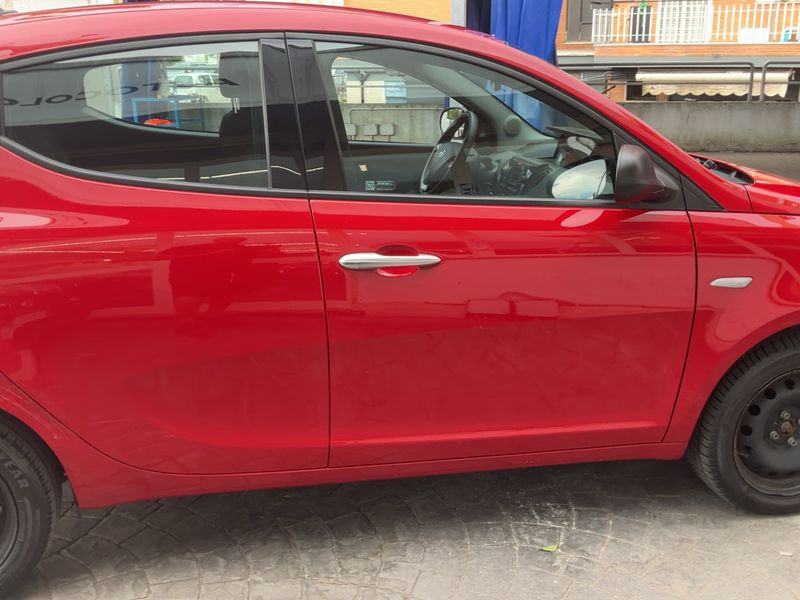 Lancia Ypsilon 1.2 LPG Silver 2022 – снимка 10