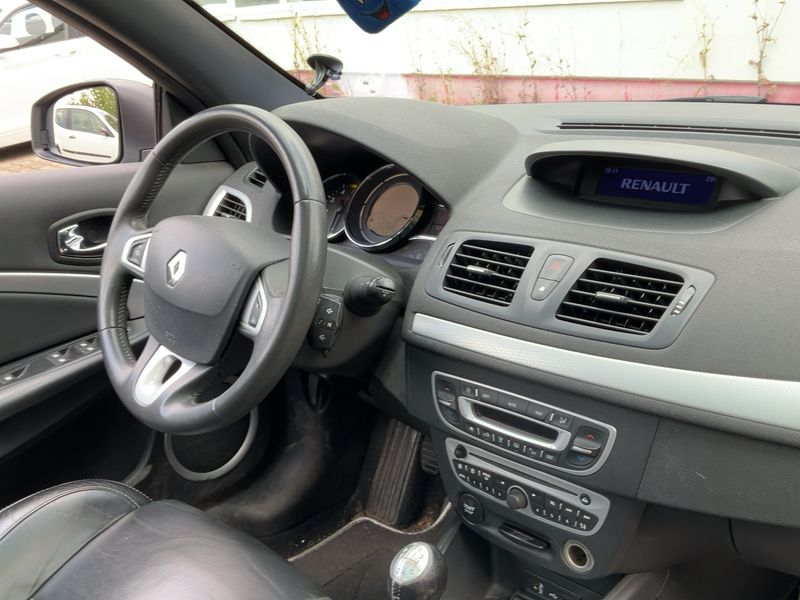 Renault Megane 1.5 dCi Dynamique 2012 – снимка 17