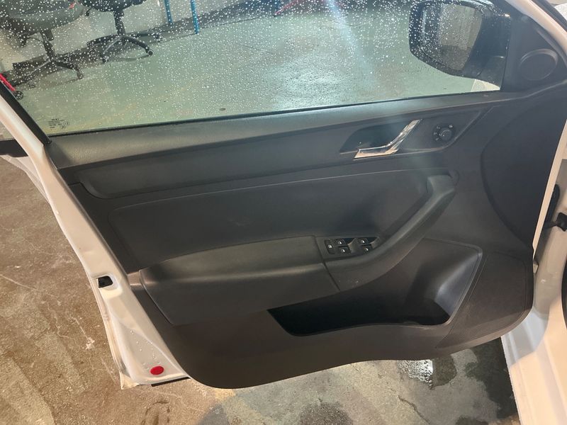 Skoda Rapid Spaceback 1.2 TSI StylePlus 2014 – снимка 22