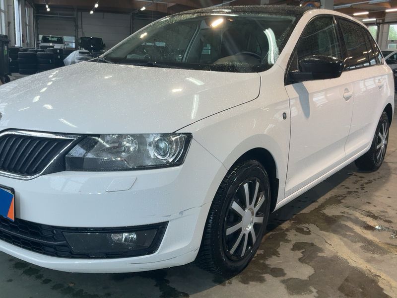 Skoda Rapid Spaceback 1.2 TSI StylePlus 2014 – снимка 2