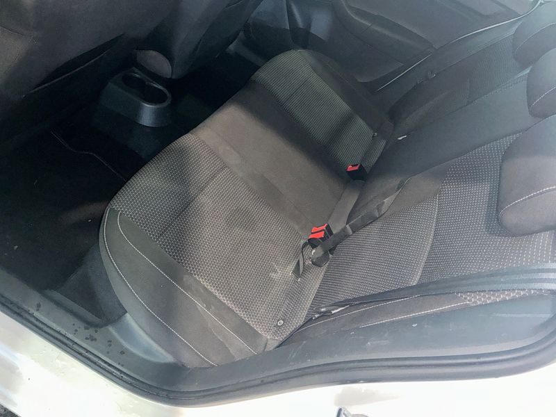 Skoda Rapid Spaceback 1.2 TSI StylePlus 2014 – снимка 26
