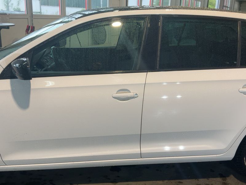 Skoda Rapid Spaceback 1.2 TSI StylePlus 2014 – снимка 4