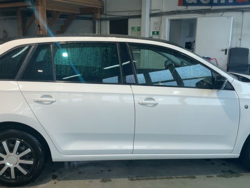 Skoda Rapid Spaceback 1.2 TSI StylePlus 2014 – снимка 10