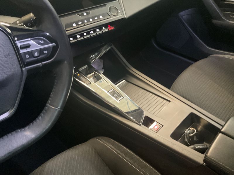 Peugeot 308 1.5 Blue-HDi Active Pack 2022 – снимка 25