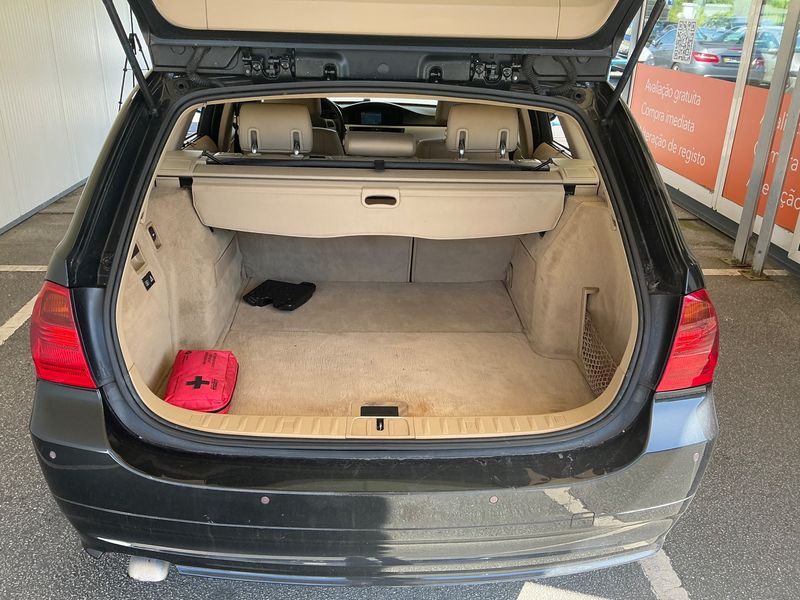 BMW 3er 320d 2006 – снимка 15