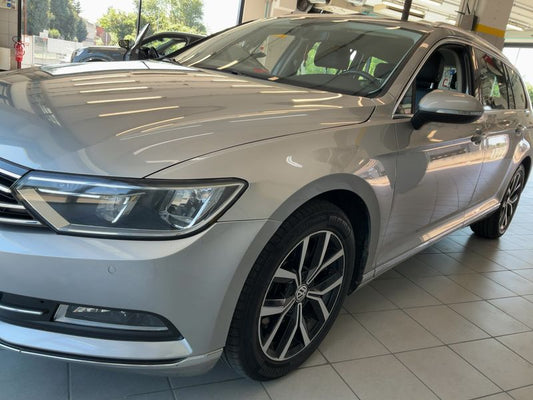Volkswagen Passat 2.0 TDI Executive BluMotionTech 2015 – снимка 2