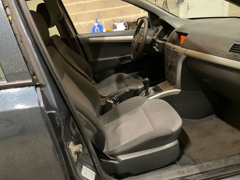 Opel Astra 1.3 CDTI Edition 2009 – снимка 3