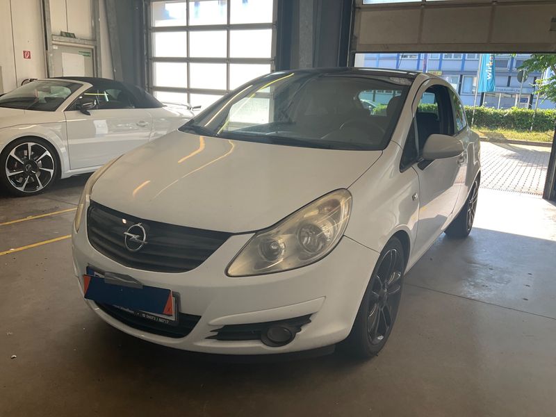 Opel Corsa 1.4 Color Edition 2010 – снимка 1