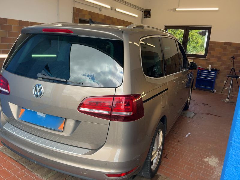Volkswagen Sharan 2.0 TDI Highline BlueMotion Tech 2016 – снимка 8