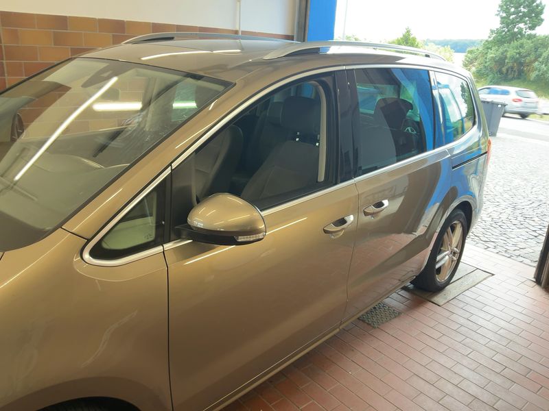 Volkswagen Sharan 2.0 TDI Highline BlueMotion Tech 2016 – снимка 4