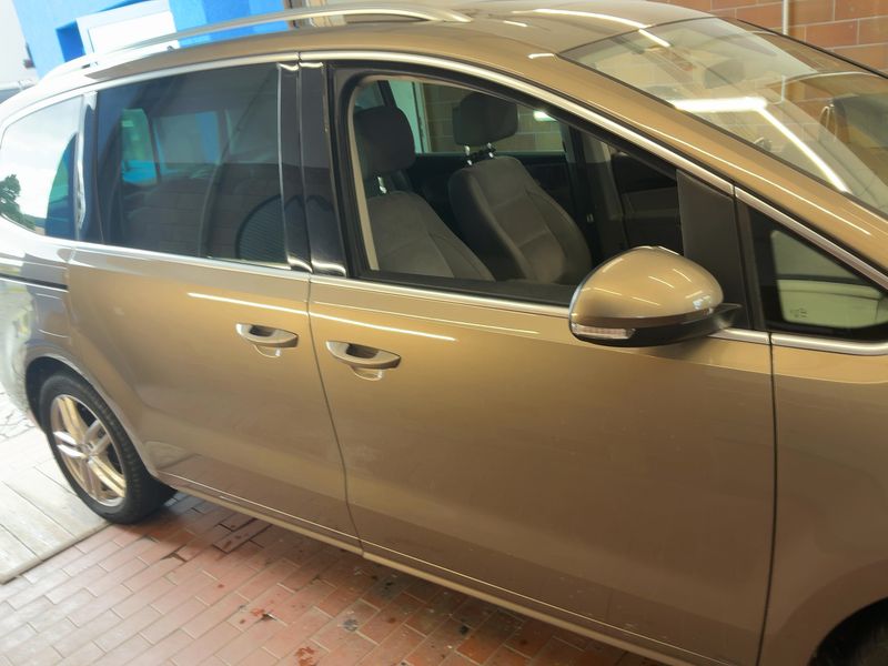 Volkswagen Sharan 2.0 TDI Highline BlueMotion Tech 2016 – снимка 10