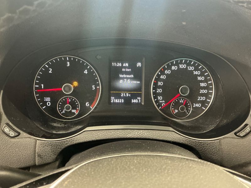 Volkswagen Sharan 2.0 TDI Highline BlueMotion Tech 2016 – снимка 19