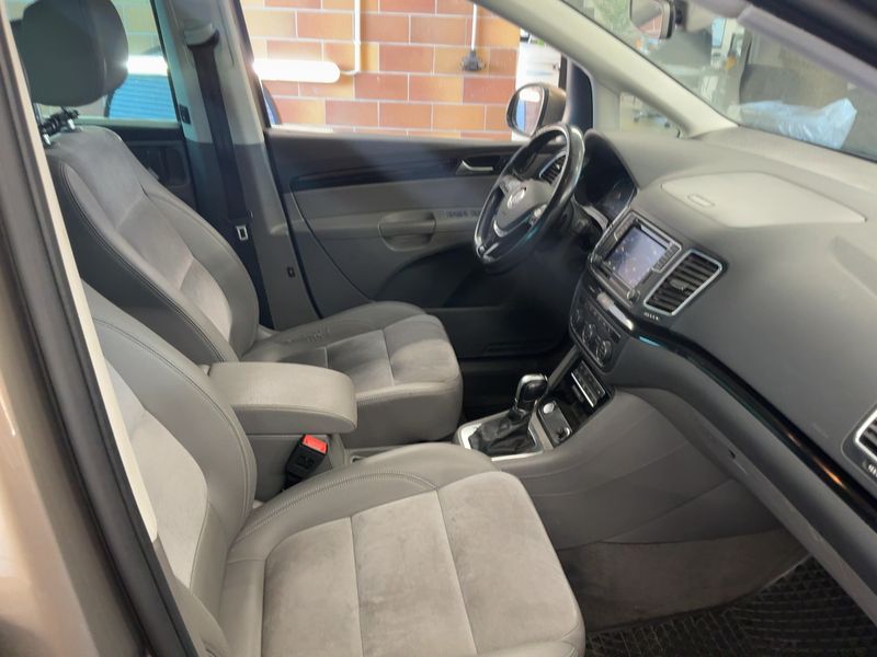 Volkswagen Sharan 2.0 TDI Highline BlueMotion Tech 2016 – снимка 17