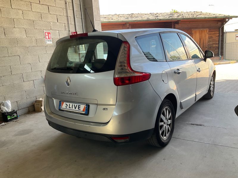 Renault Grand Scenic 1.9 dCi Luxe 2010 – снимка 2