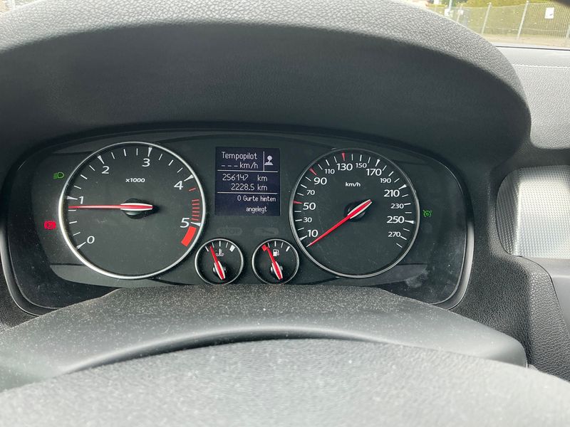 Renault Laguna 2.0 dCi GT 2011 – снимка 4