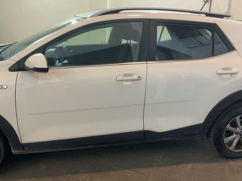 Kia Stonic 1.6 CRDi Style 2018 – снимка 4