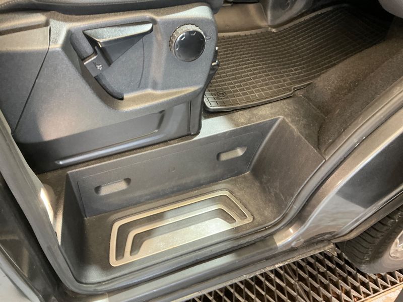 Ford Tourneo Custom 2.0 TDCi 320 L1 Tourneo Titanium X 2019 – снимка 42