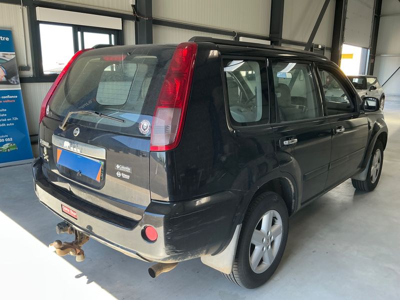 Nissan X-Trail 2.2 dCi Comfort 2006 – снимка 2