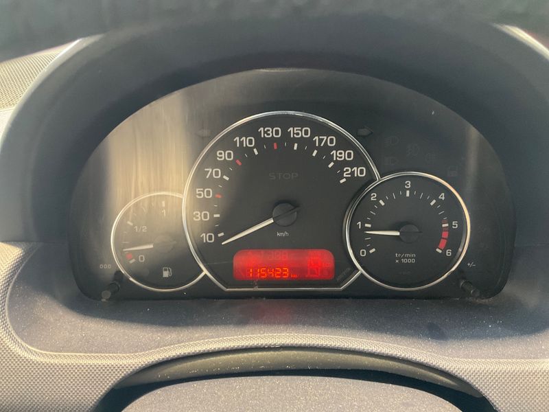 Peugeot 1007 1.4 HDi Sporty 2006 – снимка 4