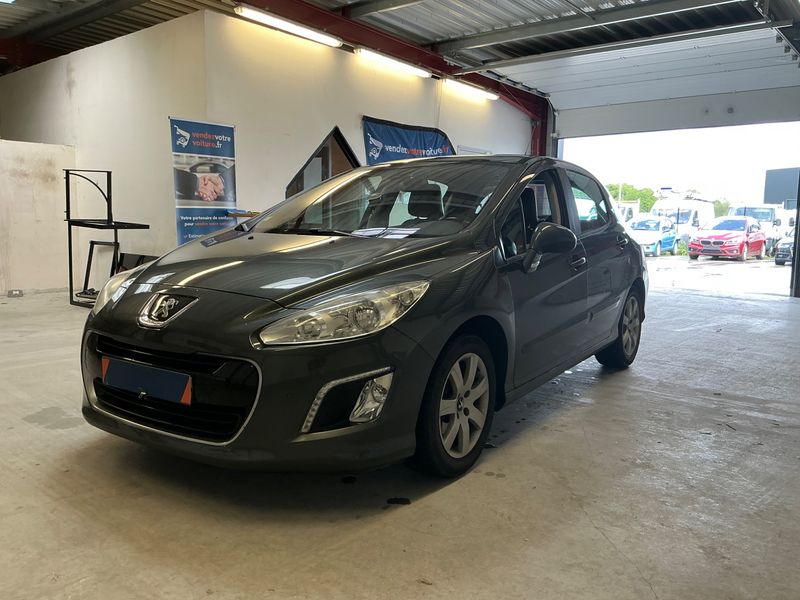 Peugeot 308 1.6 Active 2013 – снимка 1