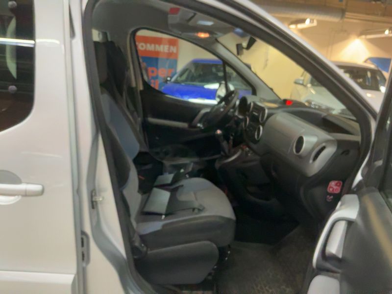 Peugeot Partner 1.6 Blue-HDi Active 2015 – снимка 17