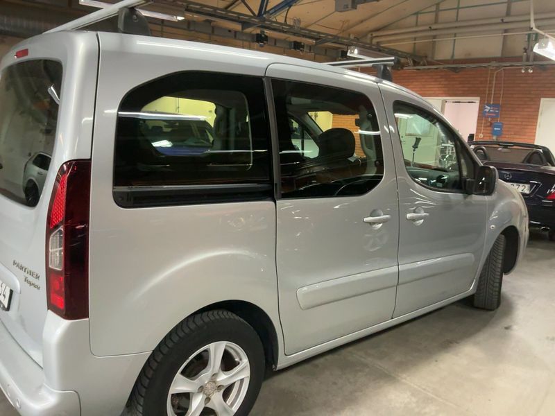 Peugeot Partner 1.6 Blue-HDi Active 2015 – снимка 8