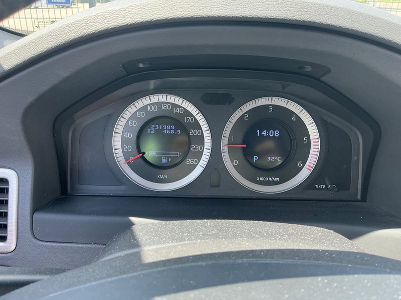 Volvo V70 2.4 D5 Summum 2010 – снимка 18