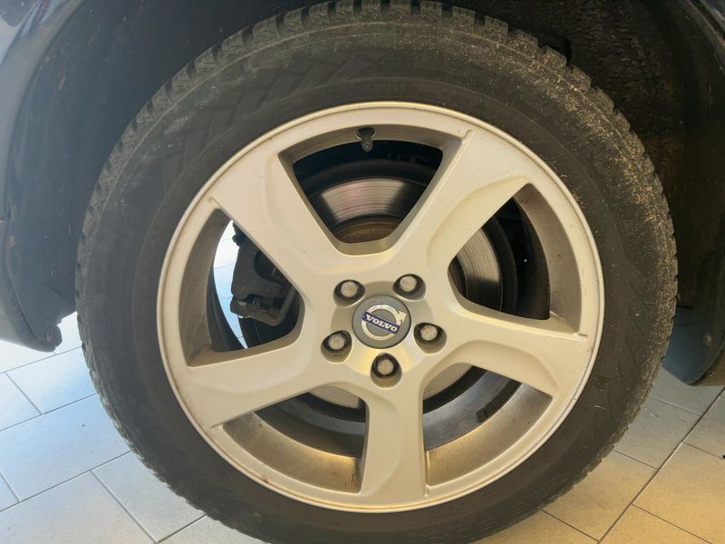 Volvo V70 2.4 D5 Summum 2010 – снимка 9