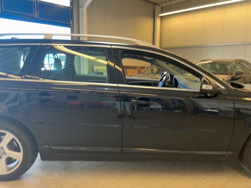 Volvo V70 2.4 D5 Summum 2010 – снимка 10