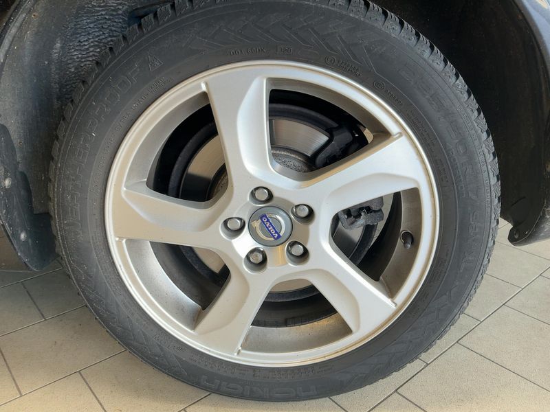 Volvo V70 2.4 D5 Summum 2010 – снимка 5