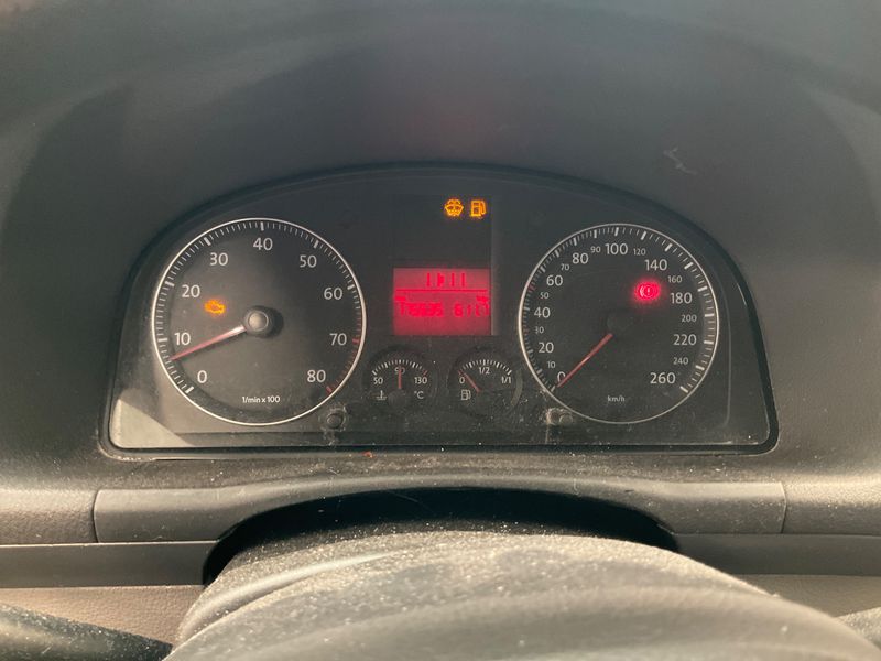 Volkswagen Touran 1.6 FSI 2004 – снимка 4