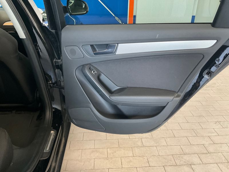 Audi A4 2.0 TDI Ambition 2015 – снимка 29