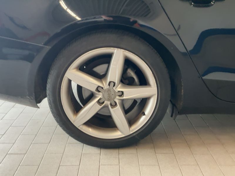 Audi A4 2.0 TDI Ambition 2015 – снимка 9