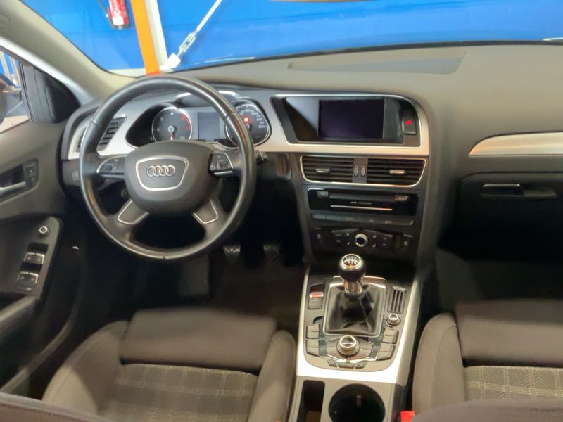 Audi A4 2.0 TDI Ambition 2015 – снимка 18