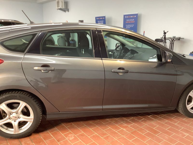 Ford Focus 1.0 EcoBoost Business 2017 – снимка 10