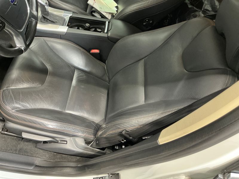 Volvo XC60 2.4 D4 Edition PRO AWD 2013 – снимка 39