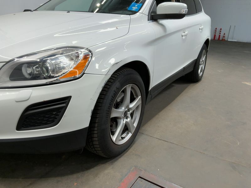 Volvo XC60 2.4 D4 Edition PRO AWD 2013 – снимка 2