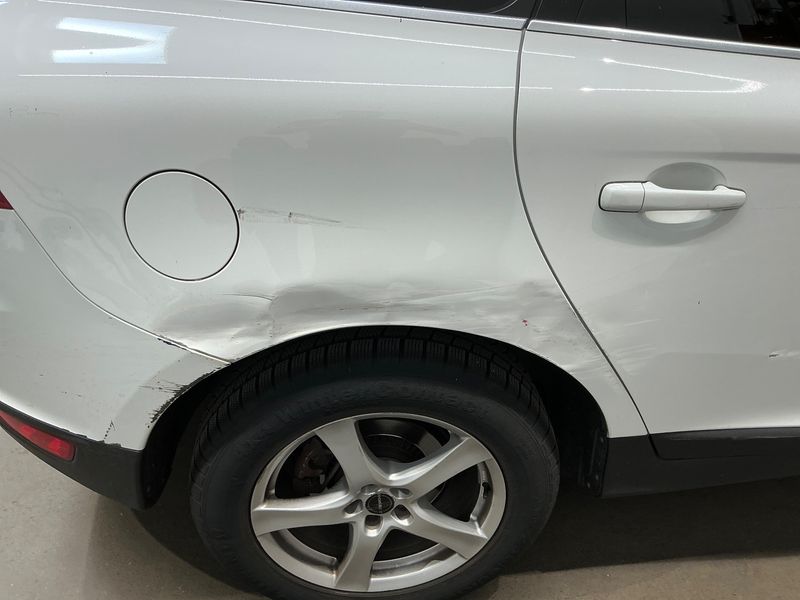 Volvo XC60 2.4 D4 Edition PRO AWD 2013 – снимка 24