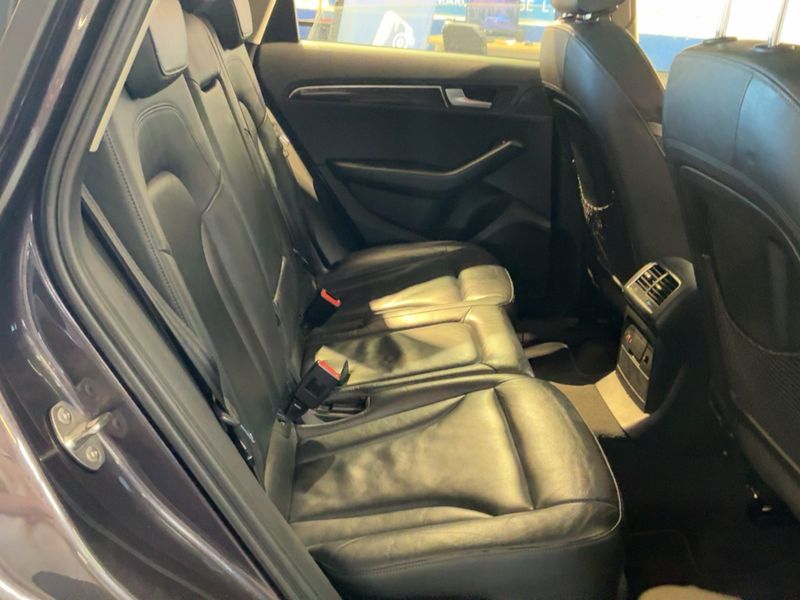Audi Q5 3.0 V6 TDI quattro Ambiente 2011 – снимка 19