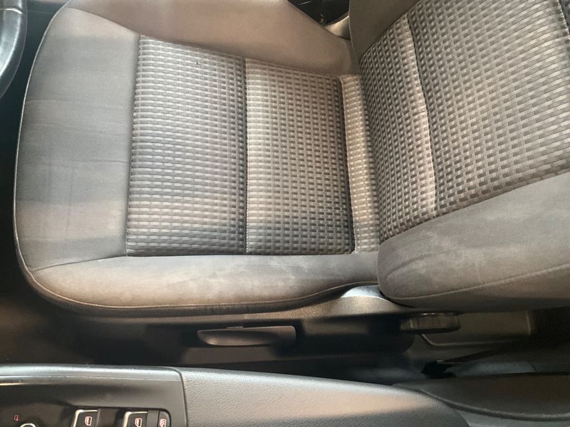 Audi Q3 2.0 TDI Ambiente 2014 – снимка 25