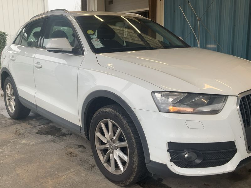 Audi Q3 2.0 TDI Ambiente 2014 – снимка 12