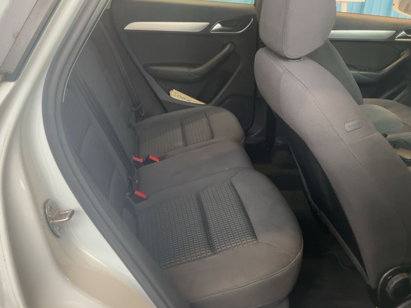 Audi Q3 2.0 TDI Ambiente 2014 – снимка 19
