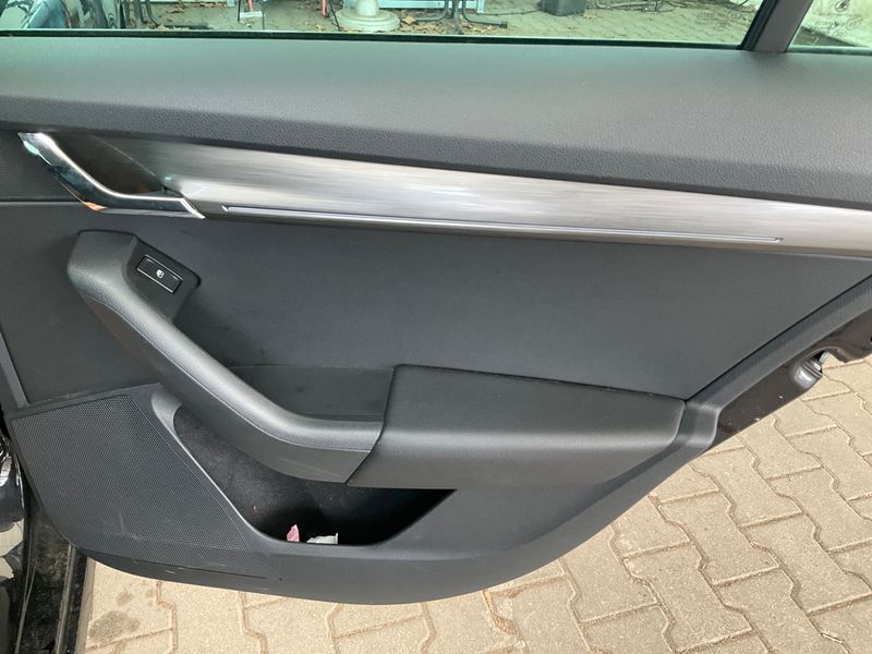 Skoda Octavia 2.0 TDI Style 2020 – снимка 31