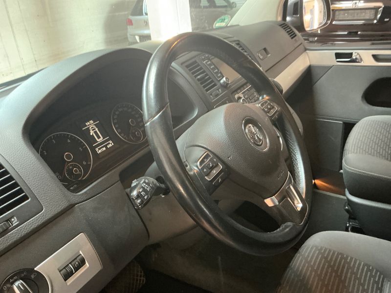 Volkswagen T5 Multivan 2.0 TDI Comfortline 2014 – снимка 22
