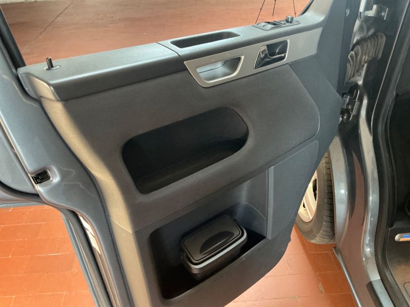 Volkswagen T5 Multivan 2.0 TDI Comfortline 2014 – снимка 23