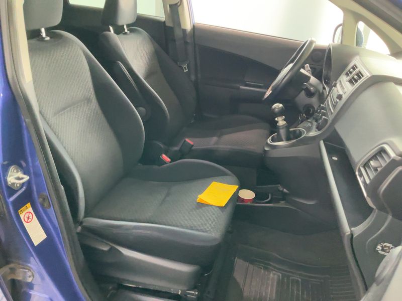 Toyota Verso-S 1.33 Dual VVT-i Active 2011 – снимка 11